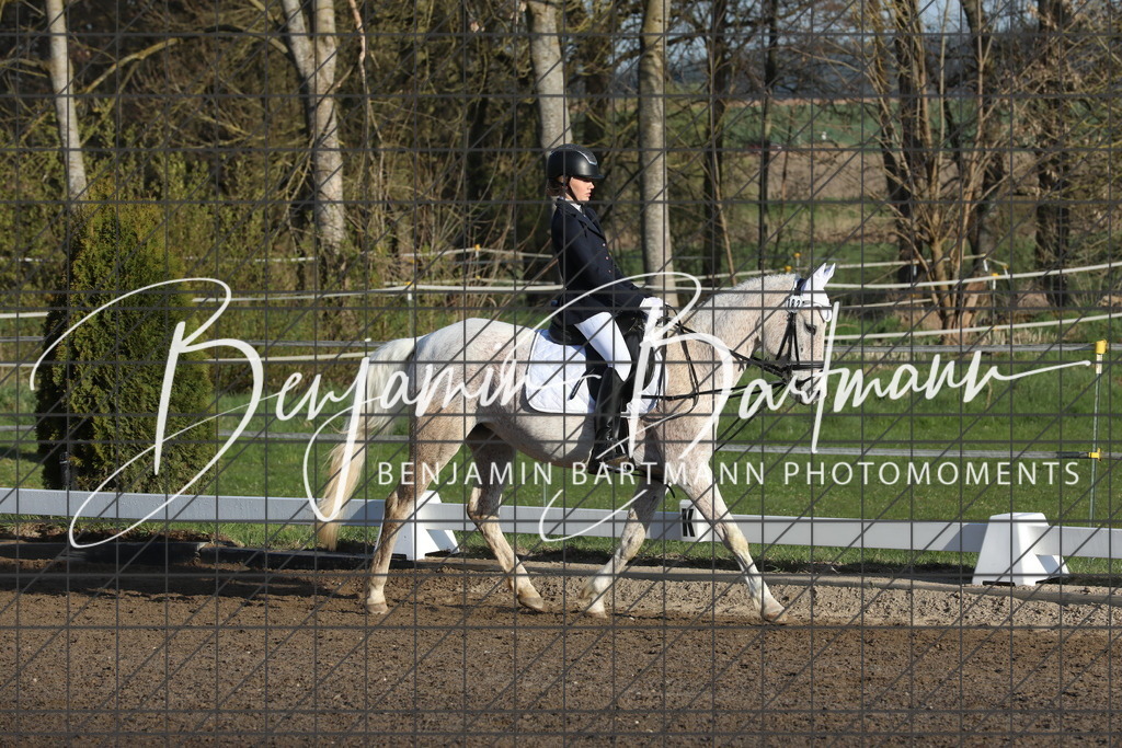 AZ2A2433 | Benjamin Bartmann Photomoments