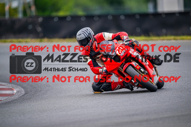 MaZZes_FotoMatrix_240724_6007705_3882 | ROT