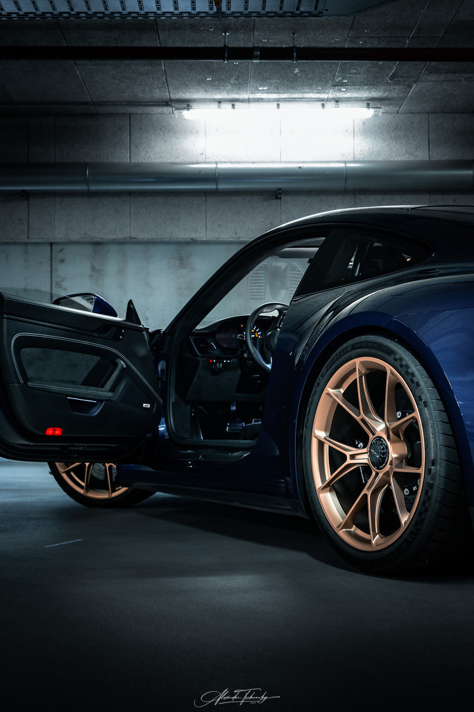 R6AT6642 _Alexander Tschuncky | Entdecken Sie die faszinierende Welt von Alexander Tschuncky Arts: Kreative Fotografie, atemberaubende Automobilkunst und hochwertiger Bilderdruck. Lassen Sie sich inspirieren! - Realisiert mit Pictrs.com