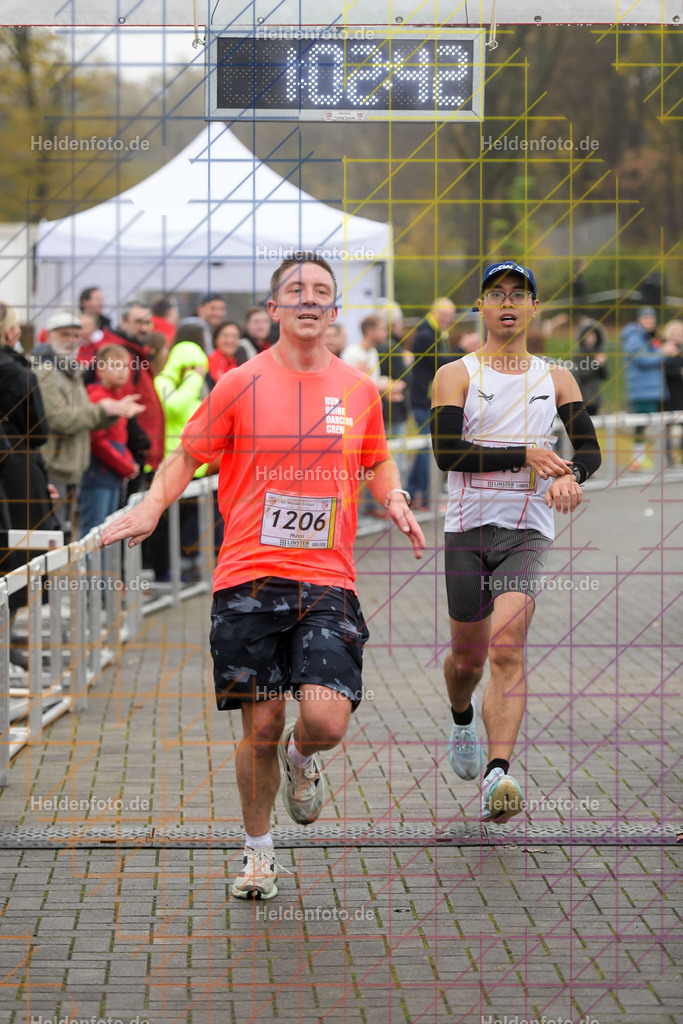 Neusser Erftlauf 2025  | 15km Neusser Erftlauf 2025 Foto: Heldenfoto.de
