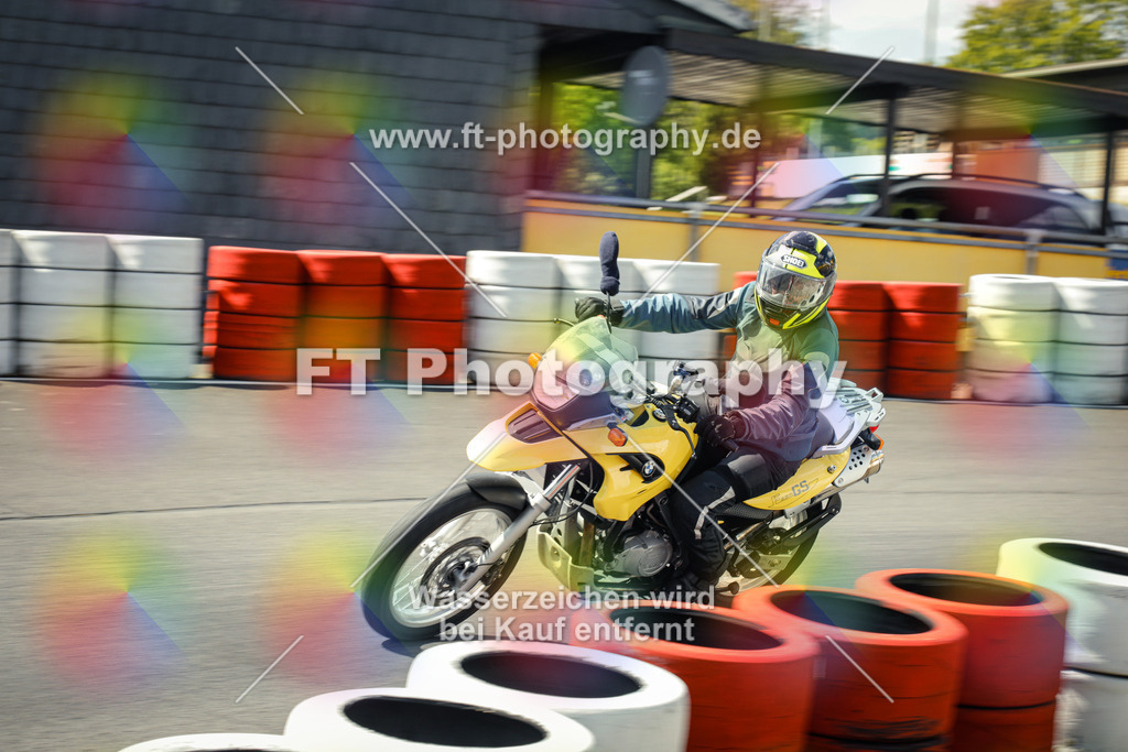 OBK_Mai_Martina_Markus-11119 | Hier findet Ihr Bilder von Touristenfahrten auf der Nürburgring Nordschleife oder von anderen Veranstaltungen die ich besucht habe. Viel Spass beim Durch Schauen 