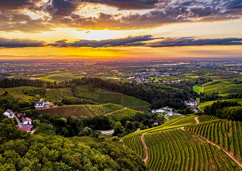 MPI_Sunset_0050 | Abendstimmung über der Rheinebene oberhalb Kohlstadt bei Nesselried - Realisiert mit Pictrs.com