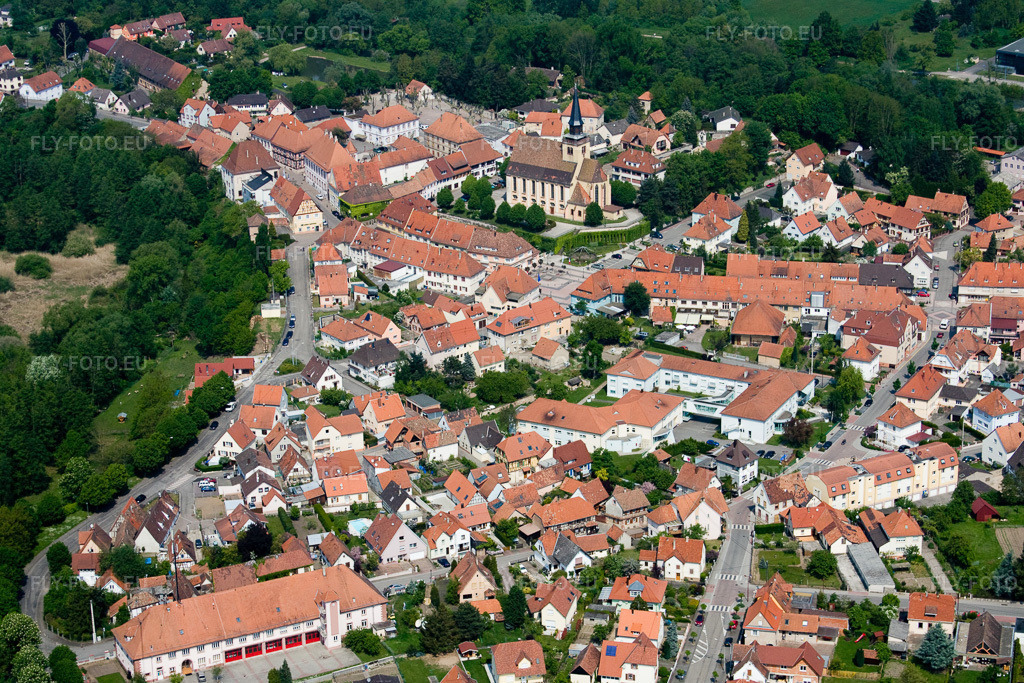 Vue aérienne: Vue de la ville à Lauterbourg dans le département Bas Rhin, France. Photo: IMG_18154.jpg prise le 03/05/2009 par Werner Riehm/FLY-FOTO.euRésolution de l'original: 4131 x 2754 px