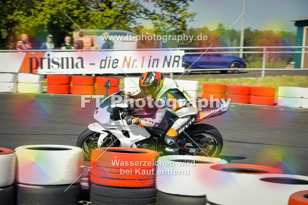 OBK_Mai_Justin_Uwe-10196 | Hier findet Ihr Bilder von Touristenfahrten auf der Nürburgring Nordschleife oder von anderen Veranstaltungen die ich besucht habe. Viel Spass beim Durch Schauen 