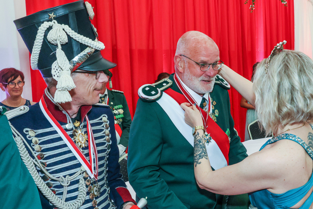 top-top.de 240601-197 | Foto, Video, Fotografie, Videografie, Fotobox, DJ, Discjockey, Musik, Musikbox, Veranstaltung, Photobooth, Amazon, Ebay, Buchtipp, Bestseller, Autor, Verlag, Buch, Wesel, Hamminkeln, NRW, Dinslaken, Rees, Drohne, Hochzeit, Party, Fotobox, Wesel, Fotograf