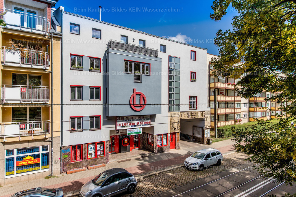 11_Magdeburg Sehenswürdigkeiten-0655 | Sehenswürdigkeiten der Magdeburger Moderne: OLI Kino in der Olvenstedter Straße - Realisiert mit Pictrs.com