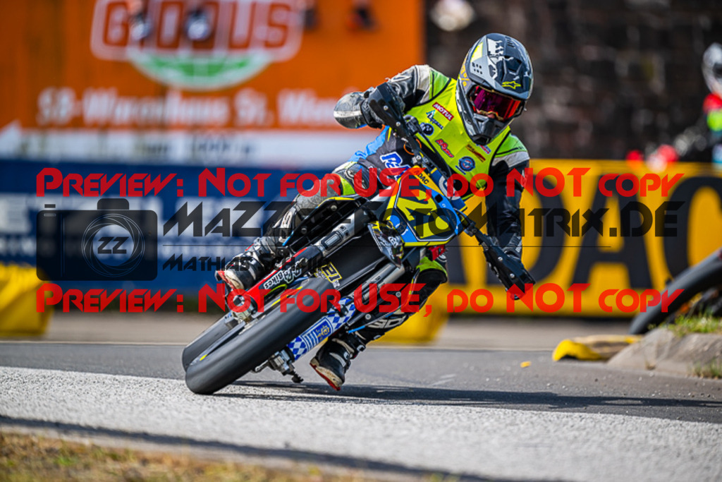 MaZZes_FotoMatrix_220618_1838 | S2