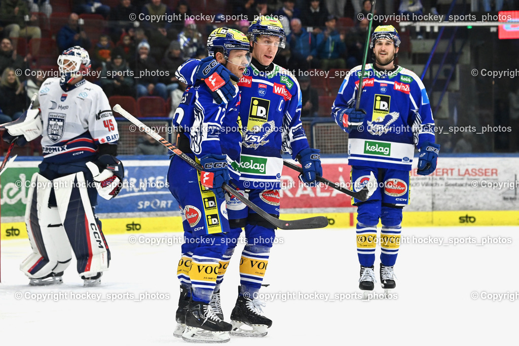 EC IDM Wärmepumpen VSV vs. Hydro Fehervar AV 19 | Jubel EC VSV, #72 John Hughes EC VSV, #77 Philipp Lindner EC VSV, #8 Maximilian Rebernig EC VSV, EC IDM Wärmepumpen VSV vs. Hydro Fehervar AV 19, EC IDM Wärmepumpen VSV vs. Hydro Fehervar AV 19  am 17.01.2026 in Villach (Stadthalle Villach), Austria, (Photo by Bernd Stefan)