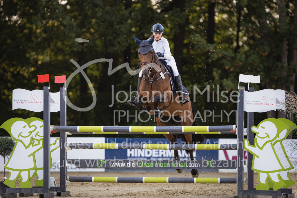 220826_Delbrueck_L-Spr-226 | Deine schönsten Turniermomente als professionelle Fotos! Entdecke hochwertige Pferdesport-Fotografie im Online-Shop. Jetzt Fotos finden & bestellen!