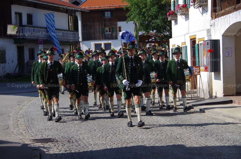 IMGP3376 | fotografiert von Axel PollmannLeonhardi Wallfahrt Benediktbeuern und Murnau, Fronleichnam, Fasching, Landschaft im Loisachtal und Benediktbeuern  - Realisiert mit Pictrs.com