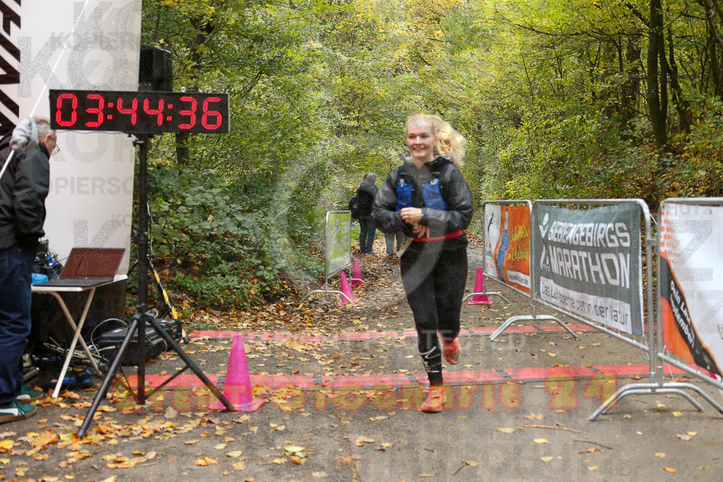 251026_1346_EX1_3951 | Sportfotografie im Rhein-Sieg Kreis, Köln, Bonn, NRW, Rheinland Pfalz, Hessen, etc. Unser Tätigkeitsfeld umfasst den Laufsport vom Volkslauf über den Marathon, Duathlon, Triathon bis zum Ultralauf wie Kölnpfad Ultra oder Schindertrail.