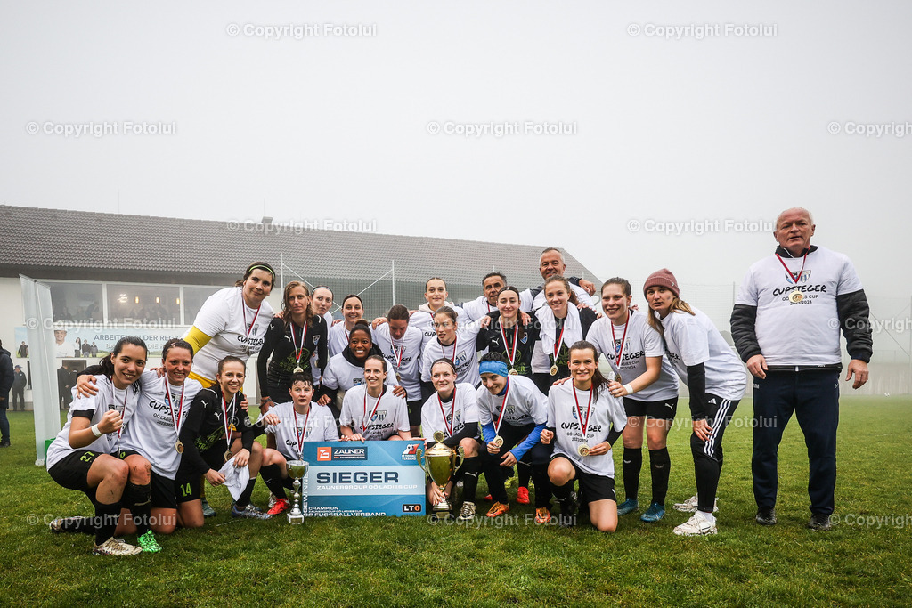 A-BINDER_20240601_0093 | St.Stefan,AUSTRIA,01.June.24 - SOCCER - Zaunergroup OOE Ladies Cuo, LASK vs FCPS. Image shows the rejoicing of Kematen.Photo: Sportmediapics.com/ Manfred Binder