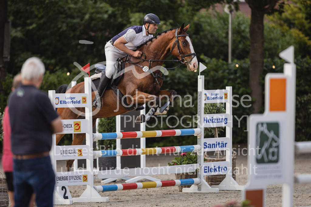 230616_Lemwerder_SprPf-Lgeschl-909 | Deine schönsten Turniermomente als professionelle Fotos! Entdecke hochwertige Pferdesport-Fotografie im Online-Shop. Jetzt Fotos finden & bestellen!