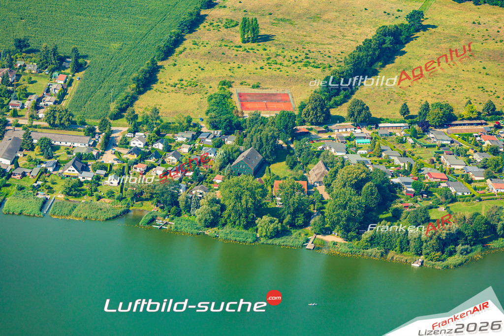Nakenstorf Zurow Bild- Das Luftbild wurde 2025 vom UL-Flugzeug heraus erstellt ( keine Drohne bzw. Drohnenaufnahme ) - Hochauflösende Luftaufnahme -Nicht vergleichbar mit Google Maps oder Satelittenbilder- Die Geschenkidee !Mit Lizenz und Bildrechte bestellbar - CC