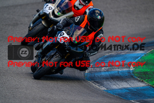 MaZZes_FotoMatrix_240520_6007705_6989 | INST