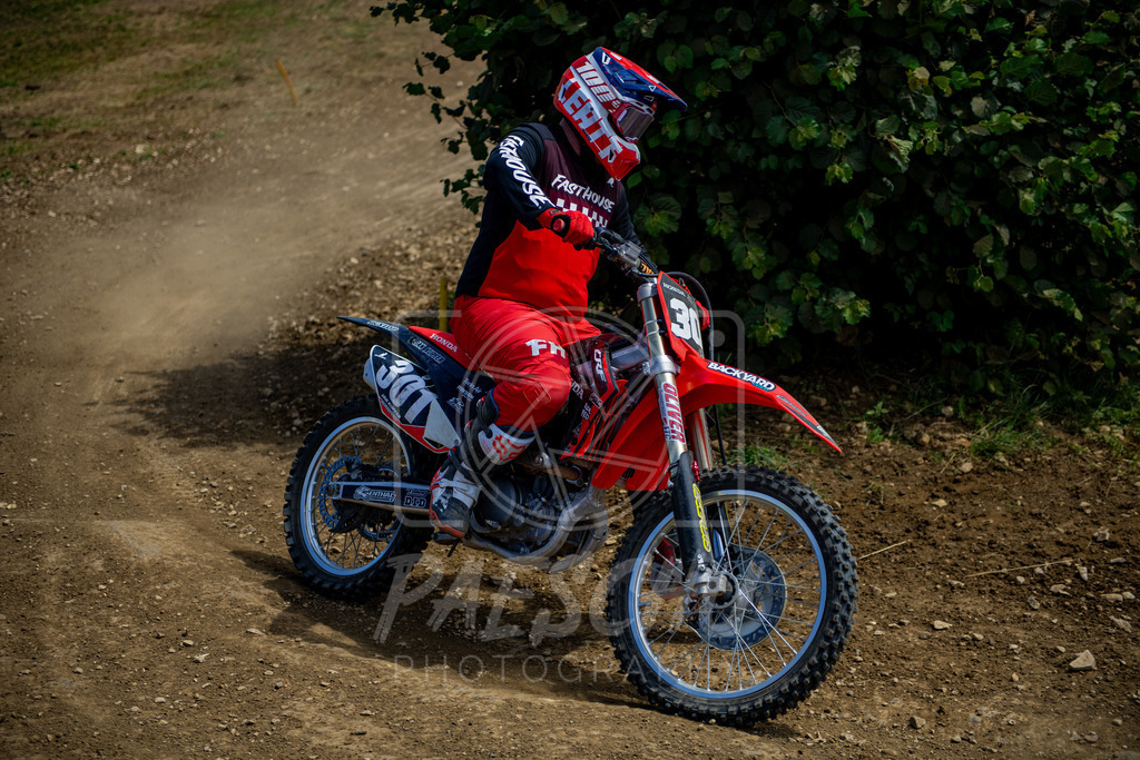 MX2A (57) | Paeschuphoto Shop - Wer nicht sucht der auch nicht findet.Ob Motocrossbilder oder von einem besuchtem Spiel, Hauptsache Action. - Realisiert mit Pictrs.com