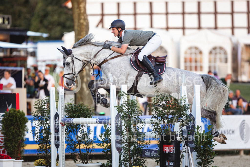 240711_BHO_M1-Spr-1-732 | Deine schönsten Turniermomente als professionelle Fotos! Entdecke hochwertige Pferdesport-Fotografie im Online-Shop. Jetzt Fotos finden & bestellen!