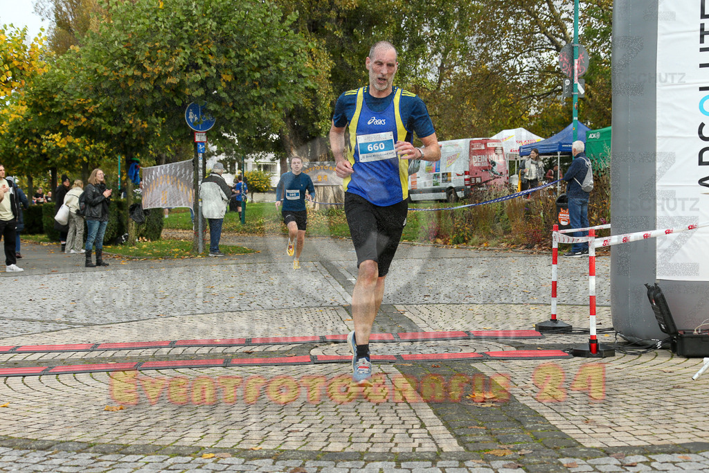 241020_1007_EX1_7770 | Sportfotografie im Rhein-Sieg Kreis, Köln, Bonn, NRW, Rheinland Pfalz, Hessen, etc. Unser Tätigkeitsfeld umfasst den Laufsport vom Volkslauf über den Marathon, Duathlon, Triathon bis zum Ultralauf wie Kölnpfad Ultra oder Schindertrail.