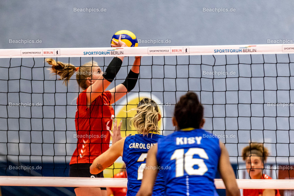 2022-00063332-Testspiel-Deutschland-Brasilien | Zuspiel pia KÄSTNER #2 (Zuspiel) GER, 17.09.2022; Berlin Foto: Gerold Rebsch - www.beachpics.de
