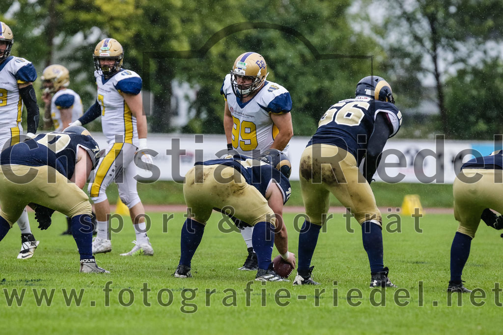 2022-05-29_008_Erding_Bulls_gegen_Nuernberg_Rams | Erding, Deutschland, 29.05.2022:
Fußball, Regionalliga 2022, 5. Spieltag, Erding Bulls gegen Nürnberg Rams, Endergebnis: 10:16

Marco Siegel (Erding Bulls, #99)

Foto: Christian Riedel / fotografie-riedel.net