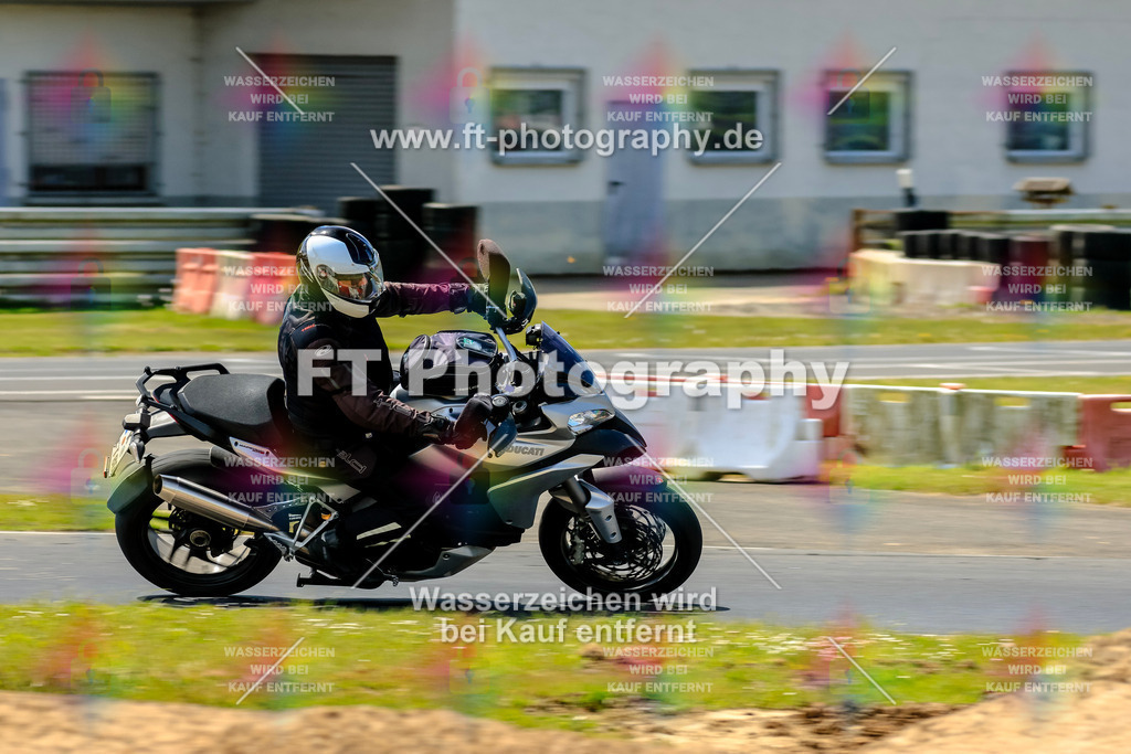 _OTO2122 | Hier findet Ihr Bilder von Touristenfahrten auf der Nürburgring Nordschleife oder von anderen Veranstaltungen die ich besucht habe. Viel Spass beim Durch Schauen 