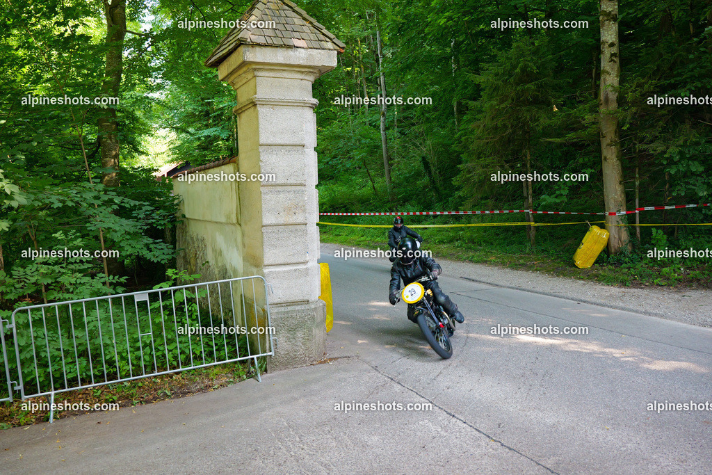 P1014980 | Erleben Sie atemberaubende, hochqualitative Fotos Ihrer Fahrt entlang der malerischen Alpenstraßen. Besuchen Sie alpineshots.com, um professionelle Aufnahmen Ihrer unvergesslichen Reise zu finden und zu kaufen - Realisiert mit Pictrs.com