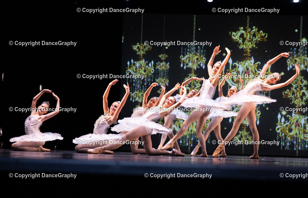 GPHY5885 | DanceGraphy - Realisiert mit Pictrs.com