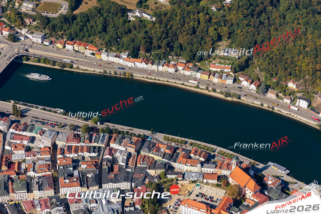 Das Luftbild der Stadt Passau wurde 2020 vom Flugzeug heraus erstellt (keine Drohne) Aufnahmehöhe ca.400 Meter- hohe Auflösung und Qualität garantiert!