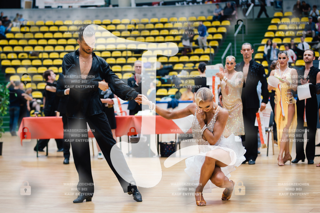 Hessen Tanzt WDSF International Open Latin 2nd (73) Vicenc Torremade _ Megija Dana Morite (Latvia)-2025-05-18-5447 | Webshop for digital downloads and prints of dance sport, event & show photographer Julian Link - Realisiert mit Pictrs.com