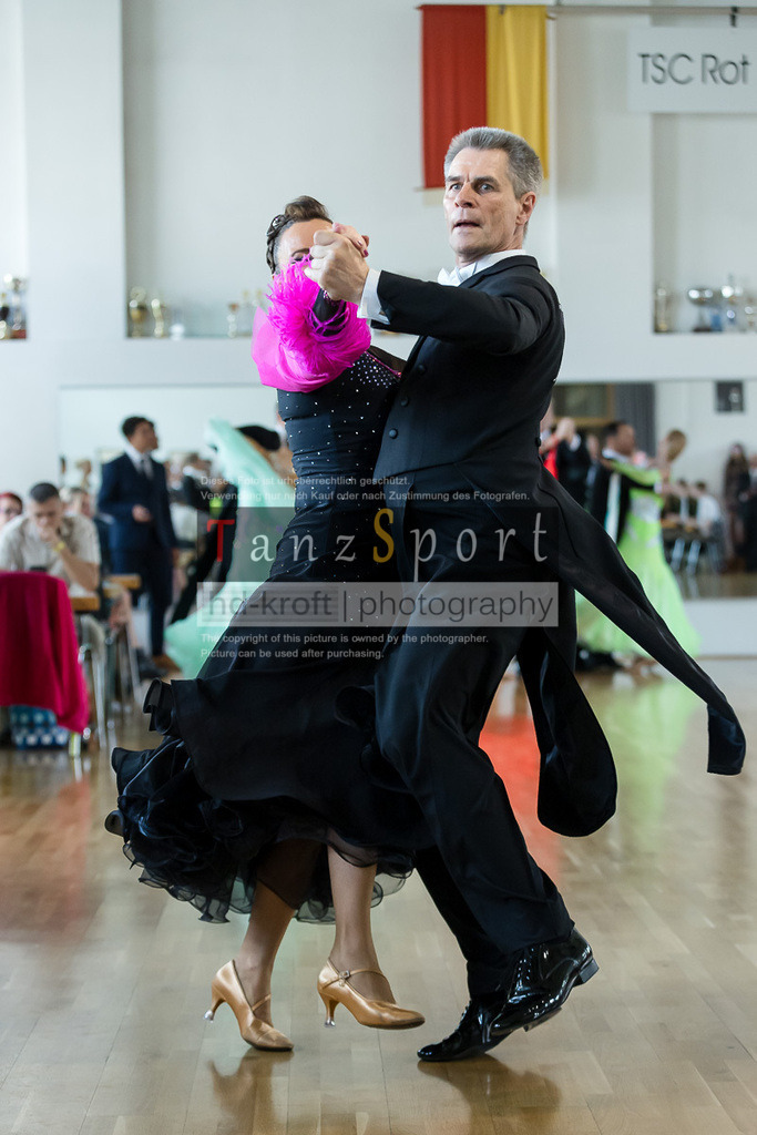 20240525_RL-Masters3-Std_4906 | Tanzsportbilder, Standardtanz, Lateintanz, WDSF, DTV, LTVB, dancecomp, goc, hessen tanzt, blaues band der spree, walzer, tango, wiener walzer, slowfox, quickstepp, samba, rumba, cha-cha-cha, paso doble. jive, hd-kroft photography, turniertanzsport