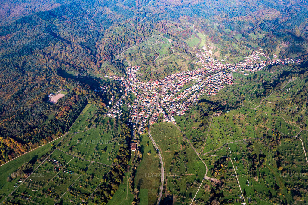 Luftbild: Dorf - Ansicht im Ortsteil Michelbach in Gaggenau im Bundesland Baden-Württemberg in Deutschland. Foto: IMG_075354.jpg vom 26.10.2014 durch Werner Riehm/FLY-FOTO.de