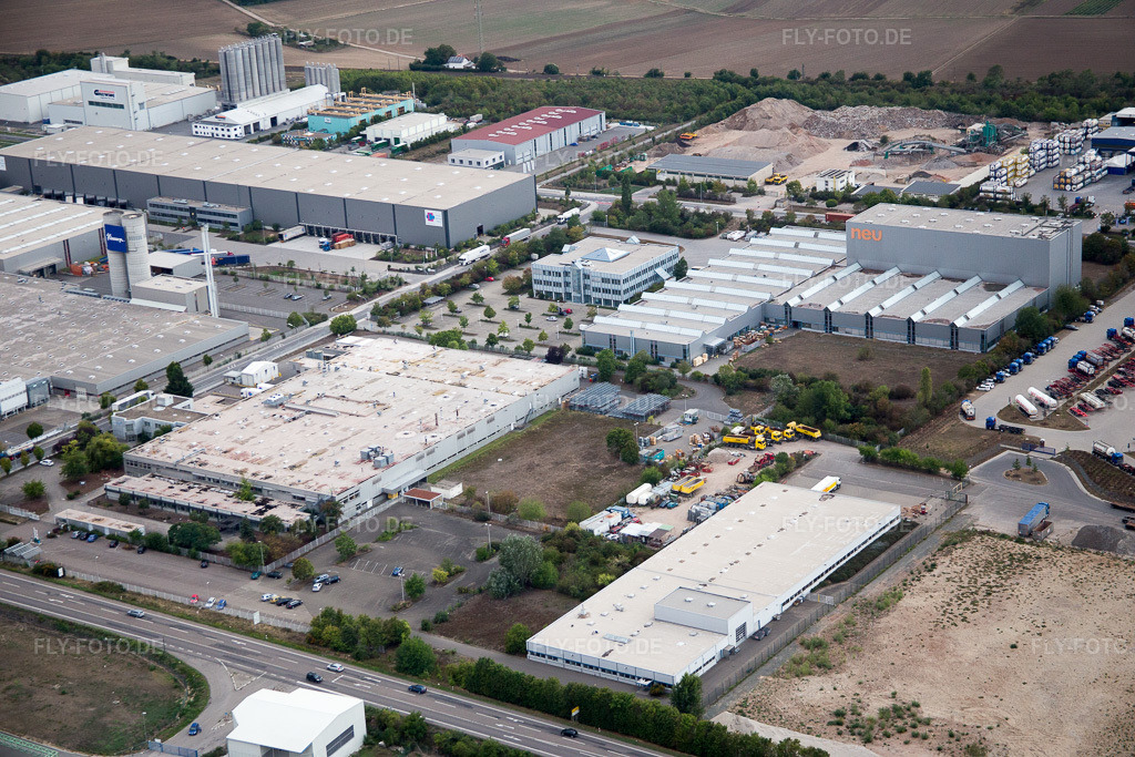 Luftbild: Worms, Industriegebiet Nord am Rhein in Worms im Bundesland Rheinland-Pfalz in Deutschland. Foto: IMG_084268.jpg vom 02.09.2015 durch Werner Riehm/FLY-FOTO.de