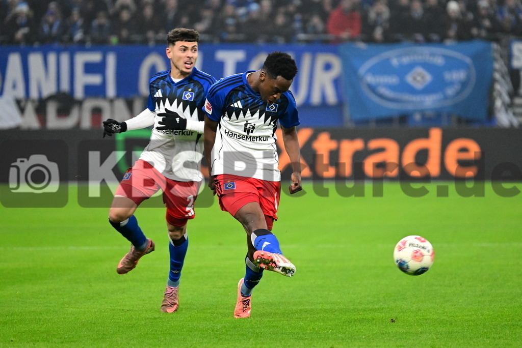 KBS Picture_HSV-Frankfurt_002 | v.l. Mikelbrencis William (HSV) , Sambi Lokonga Albert Sambi (HSV) ,Sportplatz :  Volksparkstadion, - Realisiert mit Pictrs.com
