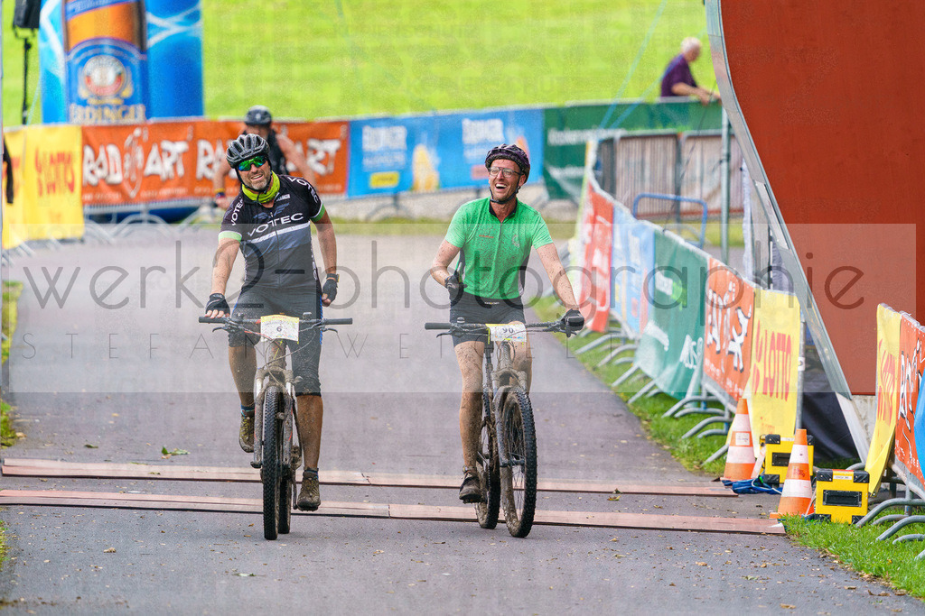 RennsteigRIDE Zieleinlaufbilder | Zieleinlauf RIDE 23