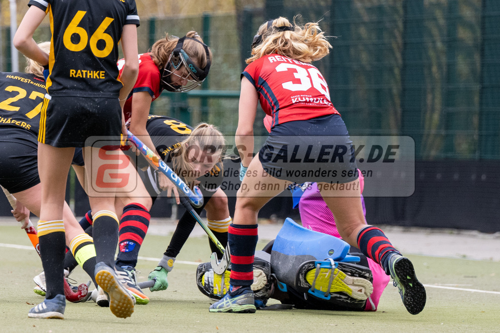SFE_20231022_0159 | Deutsche Meisterschaft Weibliche U16 Finale Berliner HC - Harvestehuder THC am 22.10.2023 in Köln (Düsseldorfer Hockeyclub 1905 e.V.), Photo: Stephan Fehrmann 2023 (Sports-Gallery)