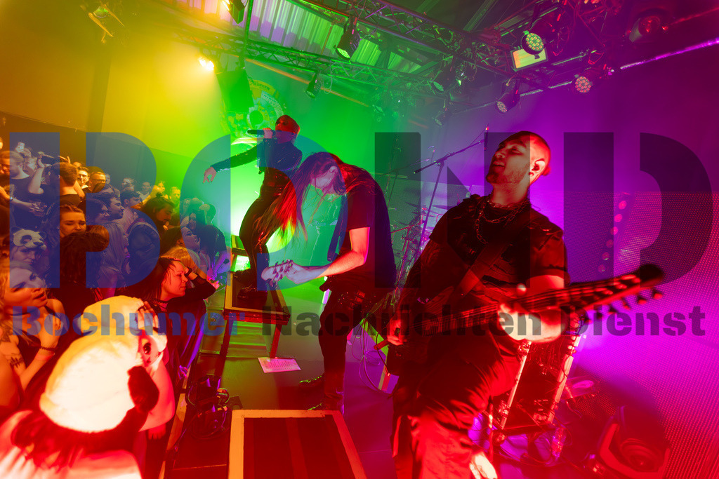 SES_ENIKOL20250501-61 | bond - Realisiert mit Pictrs.com