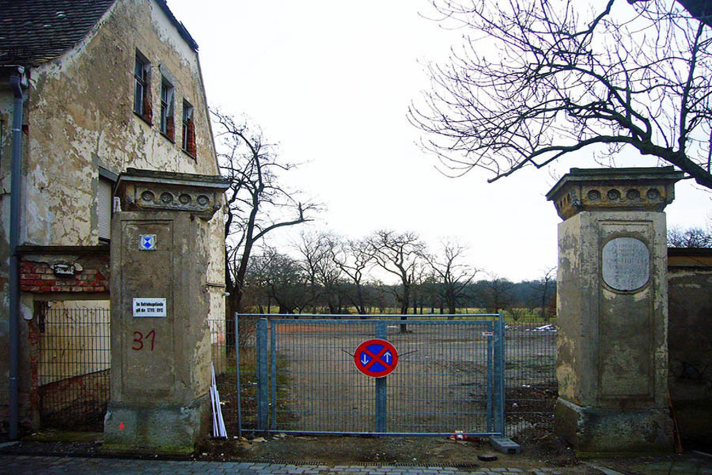 Foto: Leipzig - Schoesserhaus Kleinzschocher | Das Team hinter BILDLEXIKON LEIPZIG bündelt historische wie aktuelle Informationen über die Stadt Leipzig in Text und Bild auf einer Plattform und stellt diese der interessierten Öffentlichkeit zur Verfügung.
