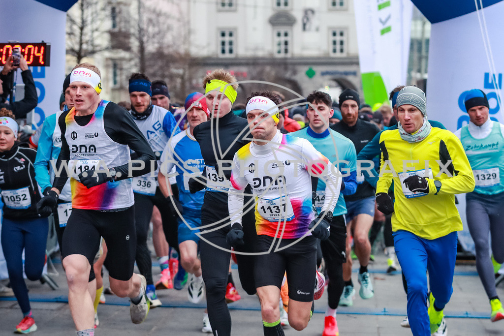 SILVESTERLAUF LINZ 25 | Linz, AUSTRIA, 31. Dezember 25, TRIRUN SILVESTERLAUF LINZ 25 , Image shows: 
Photo: WAPICS / BINDER Manuel