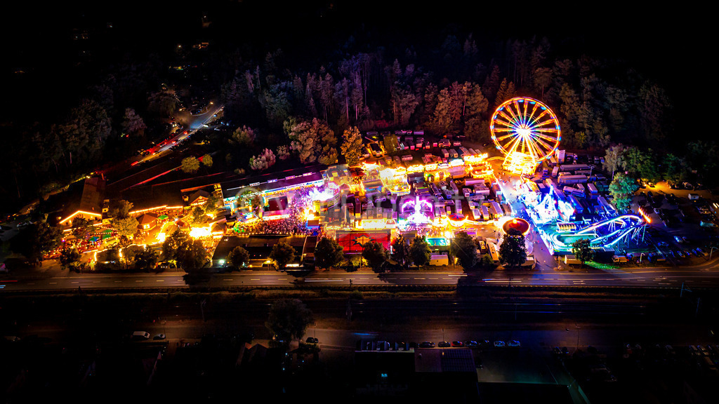 Das Schützenfest in Kronach bei Nacht | Luftbilder, Drohnenbilder, Oberfranken, Bayern, Kronach, Lichtenfels, Kulmbach, Thüringen, Frankenwald, Thüringerwald - Realisiert mit Pictrs.com