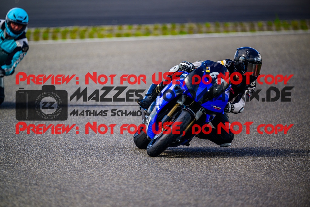 MaZZes_FotoMatrix_240519_6007705_0748 | Fotograf Mathias Schmid
Sportfotograf,
Eventfotograf,
Hochzeitsfotograf,
Portraitfotograf