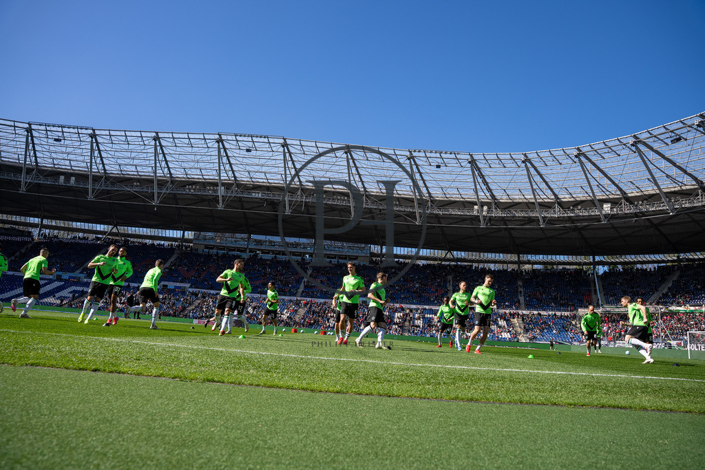 Hannover 96 vs 1. FC Magdeburg – 2. Bundesliga – 29.03.2025 | Szene aus dem 2. Bundesliga-Spiel des 27. Spieltags zwischen Hannover 96 und dem 1. FC Magdeburg am 29. März 2025 in der Heinz von Heiden Arena in Hannover. Endstand: 0:0. Fotografiert von Philipp Heist. - Realisiert mit Pictrs.com