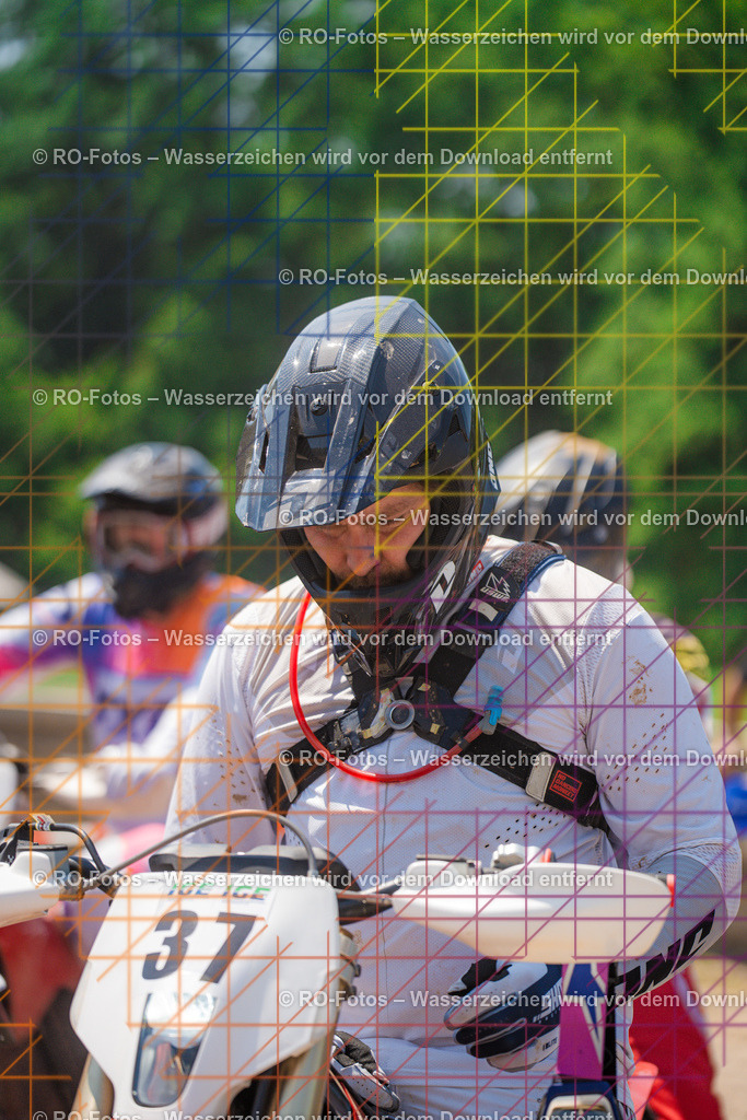 5 Lauf Schlüchtern IGE 2026-74 | Sportfotografie von RO-Fotos: Motorsport, Motocross, Enduro, Laufveranstaltungen und Triathlon. Professionelle Fotos von Sportlern und Events. - Realisiert mit Pictrs.com