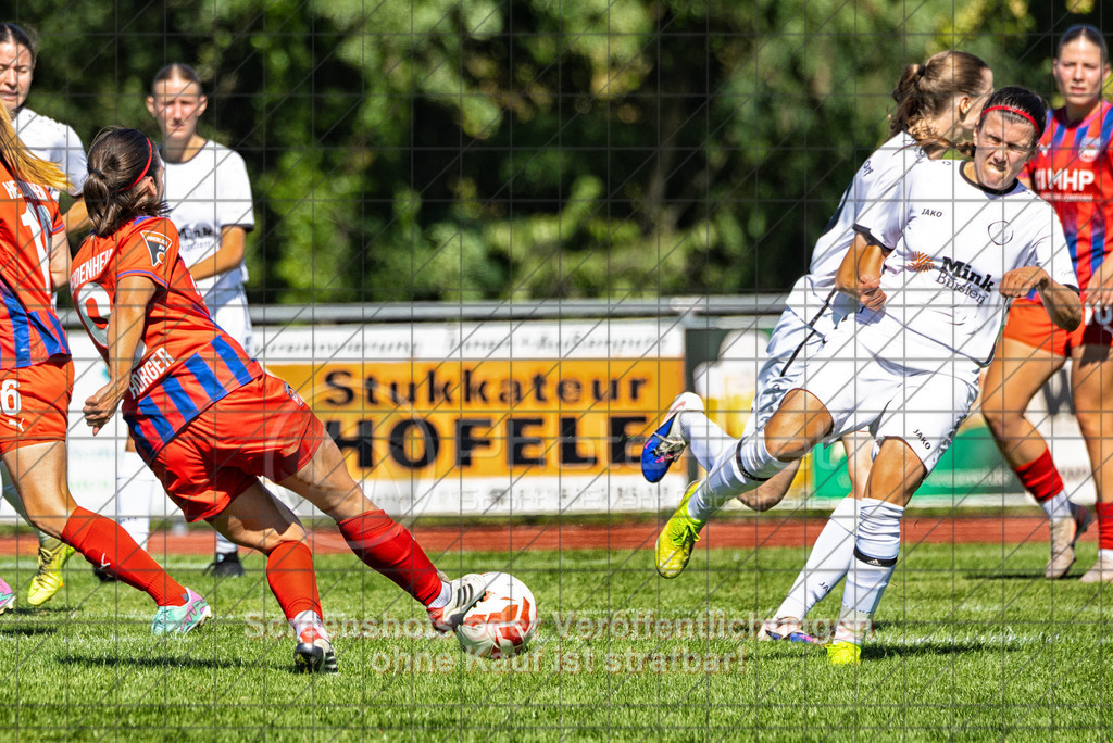 20260906_114944_0058-Bearbeitet_(c)_by_PhotoPeet | #,1.FC Donzdorf (weiß) vs. 1.FC Heidenheim 1846 (rot), Fußball, Frauen-Verbandspokal Gruppe 2, 2. Runde, Saison 2026/2027, Rasenplatz Lautertal Stadion, Süßener Straße 16, 73072 Donzdorf, 06.09.2026 - 11:00 Uhr,Foto: PhotoPeet / Sport- &amp; Eventfotografie / Peter Harich