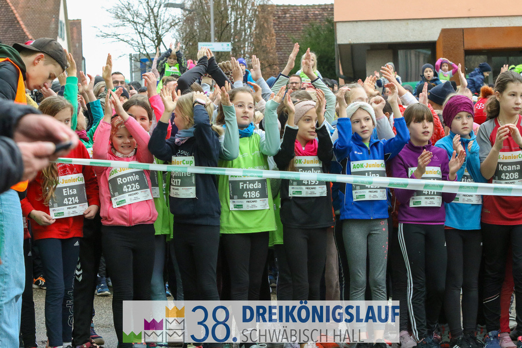 400m AOK Junior Cup | 3 Koenigslauf 2024 400m AOK Junior Cup - Realisiert mit Pictrs.com