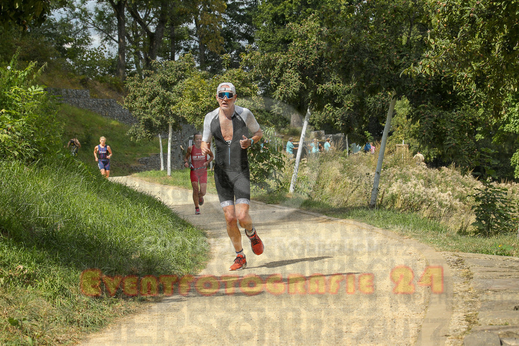 250824_1340_EX1_3185 | Sportfotografie im Rhein-Sieg Kreis, Köln, Bonn, NRW, Rheinland Pfalz, Hessen, etc. Unser Tätigkeitsfeld umfasst den Laufsport vom Volkslauf über den Marathon, Duathlon, Triathon bis zum Ultralauf wie Kölnpfad Ultra oder Schindertrail.