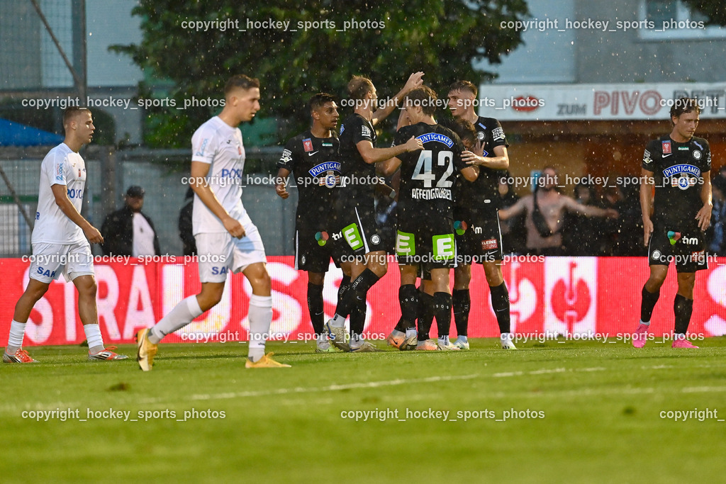 SAK vs. SK Sturm 22.7.2023 | Jubel SK Sturm Graz Mannschaft, #9 Szymon Wlodarczyk, #42 David Affengruber, #4 Jon Gorenc Stankovic