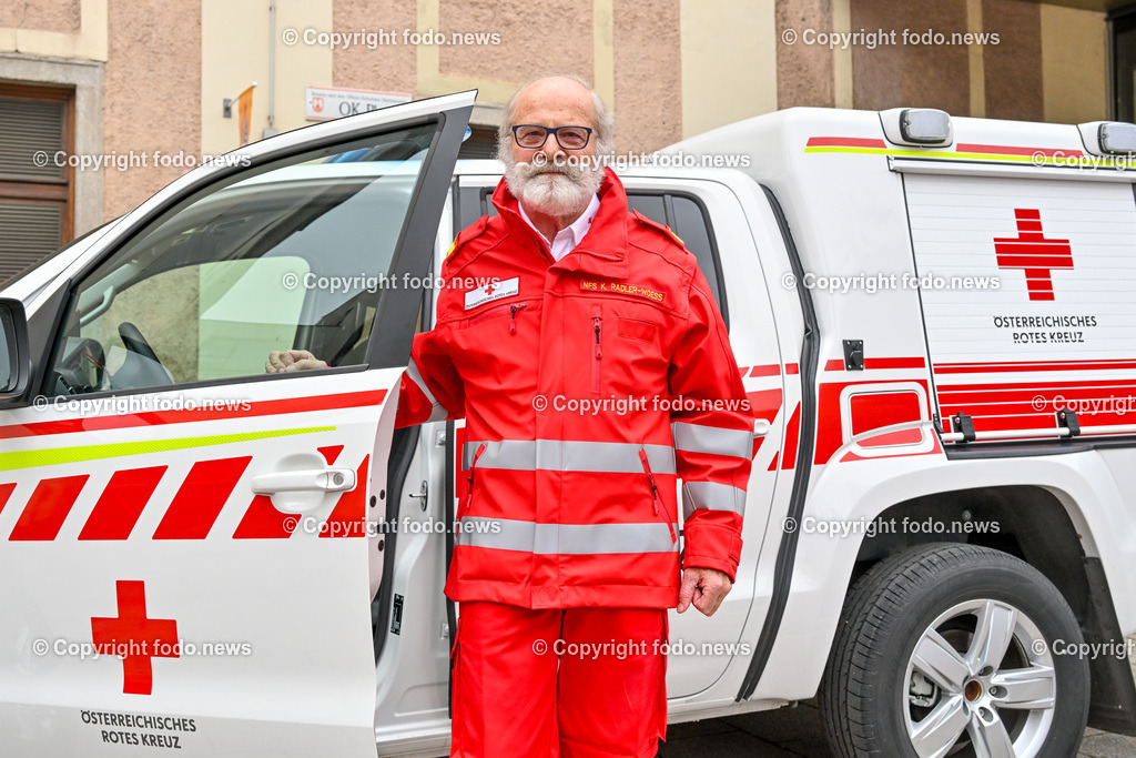 Pressekonferenz Oesterr. Rotes Kreuz_ 50 Jahre Notarztdienst in Ooe_ 31.01.2024-8 | 31.01.2024, Presseclub Linz, AUT, Pressekonferenz Oesterr. Rotes Kreuz, 50 Jahre Notarztdienst in Ooe, im Bild Kurt Radler-Woess (Notfallsanitaeter, Mitarbeiter der ersten Stunde)