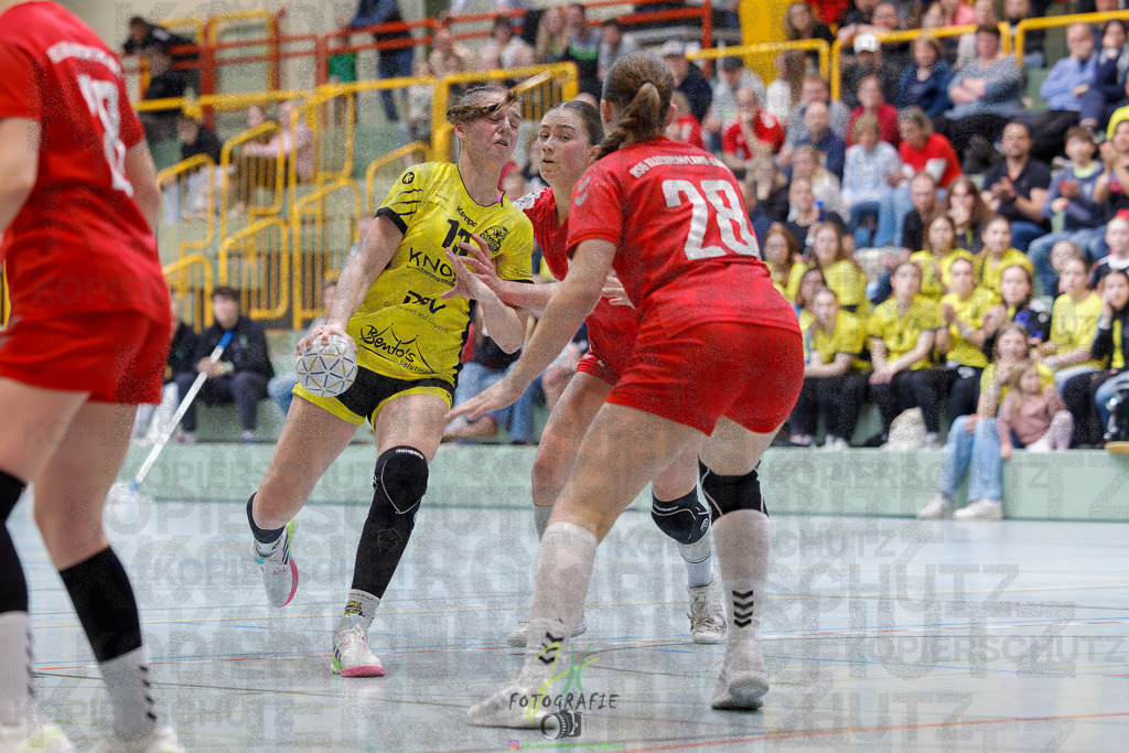 Hessenmeisterschaft wJC - Finale; HSG Kleenheim - HSG Weiterstadt/ Braunsh.Worf. | Hessenmeisterschaft wJC - Finale; HSG Kleenheim - HSG Weiterstadt/ Braunsh.Worf. am 22.03.2025 in Biedenkopf (Sporthalle Lahntalschule)Photo © 2025 - Jörg Heinrich - Realisiert mit Pictrs.com
