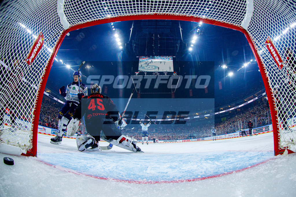 Iserlohn Roosters - Koelner Haie | 
DEL: Iserlohn Roosters - Koelner Haie - Realisiert mit Pictrs.com