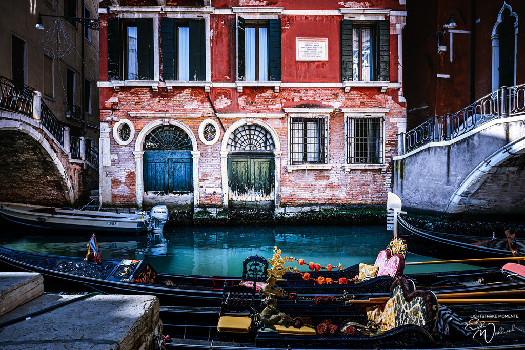 20220309-115819 ITALIEN-Venedig_009-1 Kopie | Herzlich willkommen auf meiner Seite! Ich bin Elke Wallnisch, Deine Fotografin für lichtstarke Momente. Der Name steht für alles, was mich mit der Fotografie verbindet: Das Licht und seine machtvolle Wirkung auf eine Situation oder unsere Stimmung - Realisiert mit Pictrs.com